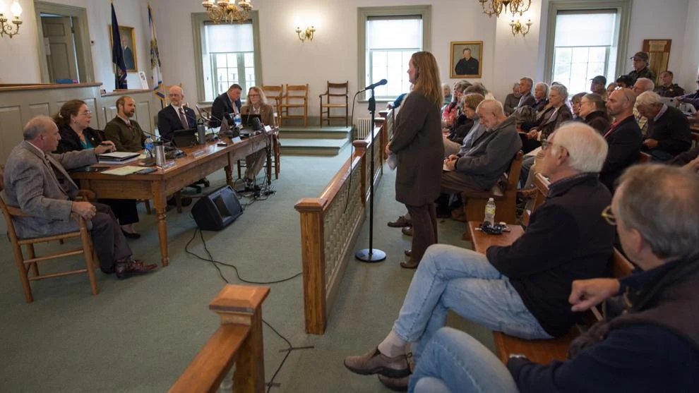 In split vote, Rappahannock approves all future broadband expansion payments