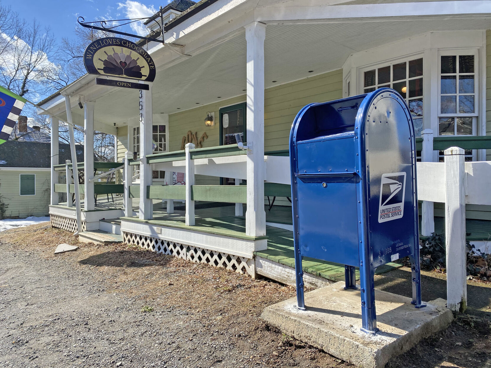 There's once again a blue U.S. mailbox on Main Street.