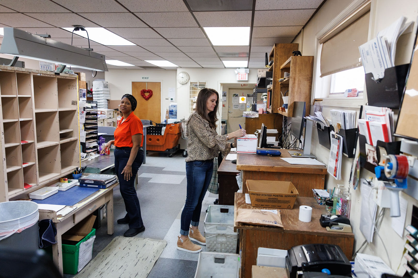 Jean Chambers and Postmaster Johnna K. Taylor at the Flint Hill post office.