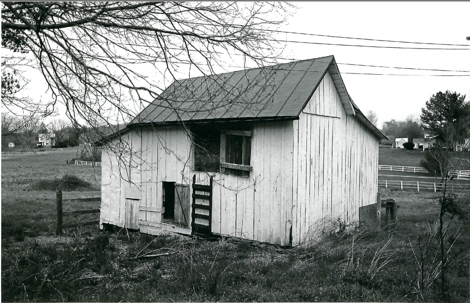 A 2006 photo of the barn included in a Virginia Department of Historic Resources reconnaissance survey.